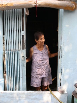 Hẻm nhỏ Sài Gòn nơi phim ‘Bố già’ đóng đô: Chuyện gặp sao và Trấn Thành thích bánh lọt