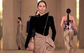 Người thường cũng được làm mẫu cho Hermès, Miu Miu, quan niệm siêu mẫu đã khác?