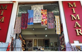 Tha hồ mua sắm từ chợ truyền thống tới trung tâm thương mại tại Mostar