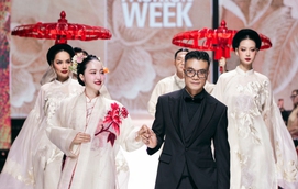 Vũ Việt Hà có show diễn ấn tượng nhất tuần lễ thời trang