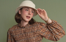 'Cân' đẹp mọi phong cách cùng những kiểu áo trẻ trung, cá tính