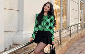 Cardigan và chân váy ngắn - bản phối ngọt ngào, đầy phóng khoáng