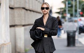 Váy cocktail, quần tây, giày cao gót... sự dung hòa giữa ban ngày và tiệc tối