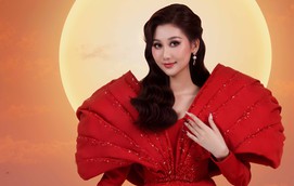 Áo dài cách điệu lạ mắt lấy cảm hứng từ bảng màu ngũ hành