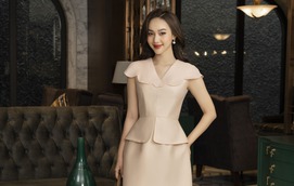 Khoe dáng tinh tế với bộ đôi áo peplum cùng chân váy