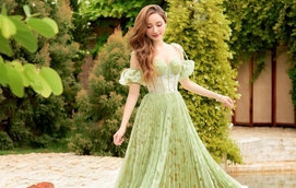 Từ trẻ trung đến sang trọng cùng những sắc độ xanh