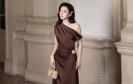 Sức hút khó cưỡng từ những chiếc túi xách dáng hộp