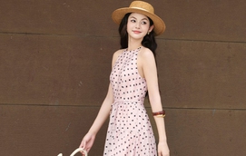 Gợi ý trang phục nhẹ mát cho những ngày nghỉ lễ 2026