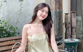 Diện áo hai dây satin vừa quyến rũ lại vừa sang chảnh