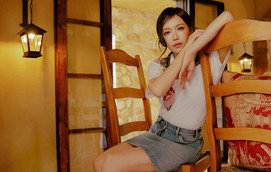 Xu hướng chân váy ngắn 2026: Tối giản nhưng vẫn đầy cuốn hút