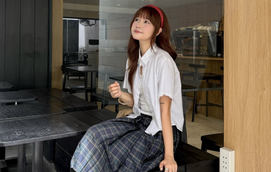 Yêu từ cái nhìn đầu tiên với chân váy ca rô cổ điển