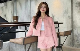 Yêu chiều bản thân với những trang phục sắc hồng ngọt ngào