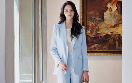 Phong cách thanh lịch hiện đại với suit dành cho nàng công sở
