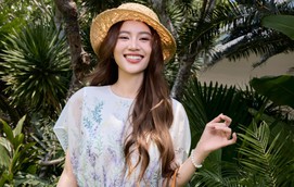 Váy hoa dáng dài, nét dịu dàng mang chất riêng mùa hạ