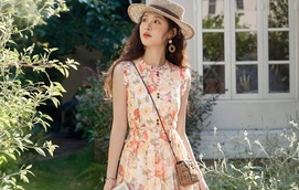 Đắm mình trong vẻ đẹp lãng mạn của váy hoa ngày nắng hạ
