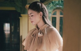Trang phục xếp ly ăn gian vóc dáng, mang lại vẻ ngoài cuốn hút