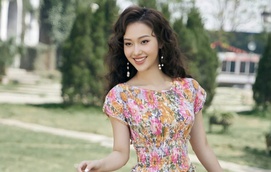 Mang chút lãng mạn vào tủ đồ cùng họa tiết hoa lá