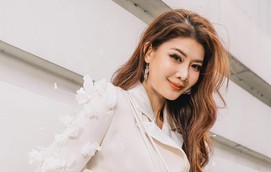 Bản giao hưởng ngọt ngào từ những đóa hoa đính trên trang phục