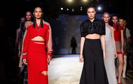 Thời trang Việt tỏa sáng tại London Fashion Week