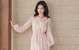 Những chiếc váy họa tiết hoa lá đẹp nhất mùa thu