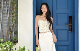 Áo quây phối chân váy: Khoe dáng quyến rũ đầy tinh tế