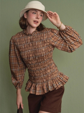 'Cân' đẹp mọi phong cách cùng những kiểu áo trẻ trung, cá tính