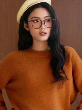 Áo len mặc ngoài váy, diện lúc nào cũng đẹp, dịu dàng mà lại ấm áp