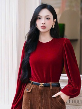 Quần nhung trầm ấm, 'chìa khóa' cho vẻ ngoài sang trọng thầm lặng