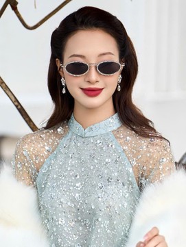 Xuân về, áo dài cách tân gợi mở vẻ đẹp tươi mới