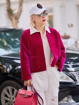 Phong cách thời trang sành điệu của chuyên gia thẩm mỹ Hà Nội