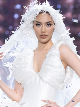 Lan Khuê, Quỳnh Anh đọ nhan sắc với dàn hậu quốc tế tại Vietnam NextGen Fashion