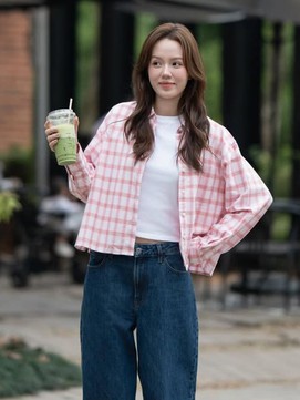 Khai mở đa dạng phong cách với áo sơ mi ca rô