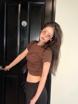 Tự tin làm mới bản thân với áo crop top tôn dáng