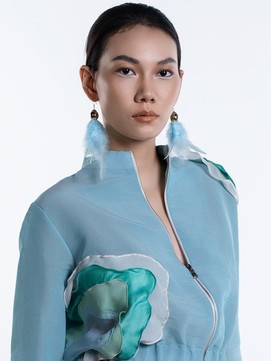 Chọn màu trang phục: Nhẹ nhàng nhưng vẫn nổi bật cho bản phối thường ngày