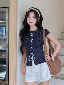 Lột xác diện mạo cùng trang phục thắt nơ tinh tế