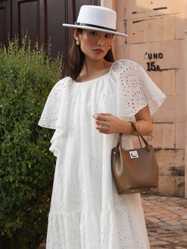 Đầm suông từ linen, cotton là xu hướng nổi bật mùa nắng