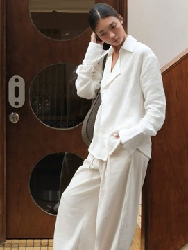 Đẹp từ nhà ra phố với trang phục linen tự nhiên