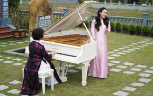 76 tuổi học piano, tự chuẩn bị phần mộ cho mình