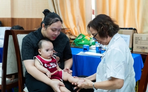 'Hành trình yêu thương' chung tay chăm sóc sức khỏe gia đình Việt