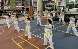 Hè này cho con học võ ở đâu?