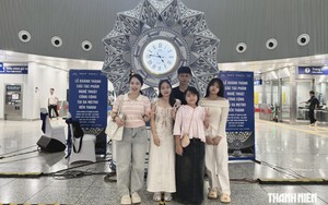 Góc check-in mới toanh tại ga metro Bến Thành thu hút người trẻ