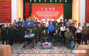 Thanh niên tiếp nối tri ân người có công