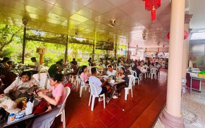 Quán chay trong hẻm nhỏ ở Quảng Trị: Bún mắm nêm, mì Quảng chỉ 20.000 đồng