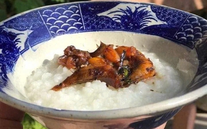Mùa lụt xứ Huế ăn cá bống thệ kho cứng