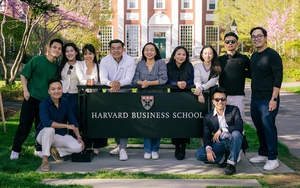 Tốt nghiệp Harvard, đi qua 40 nước, vẫn tin cơ hội lớn nhất ở Việt Nam