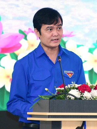 Thanh niên viết tiếp chương mới cho mối quan hệ láng giềng Việt - Lào
