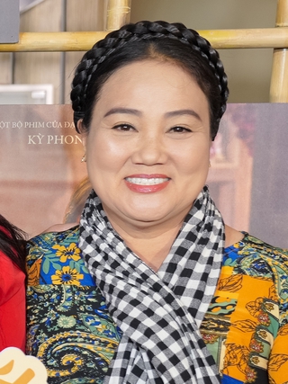 Nghệ sĩ cải lương Thanh Ngọc: Chị Thanh Hằng, Ngân Quỳnh khuyên tôi phải dạn dĩ hơn