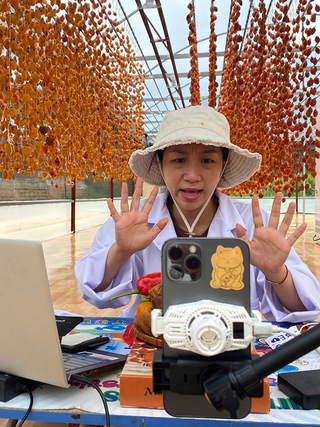 Mỗi lần 'chốt đơn' doanh số hơn trăm triệu đồng