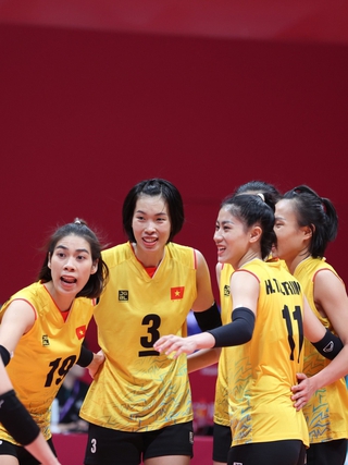 ASIAD 19: Bóng chuyền nữ Việt Nam muốn tạo 'địa chấn' ở bán kết