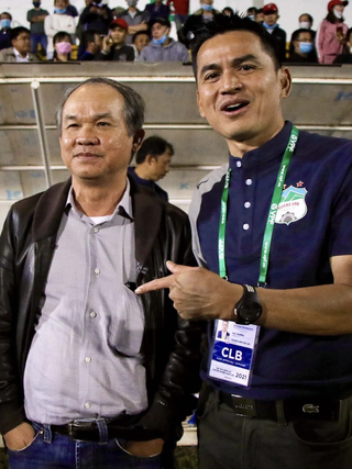 HLV Kiatisak nhắc đến bầu Đức và giấc mơ vô địch V-League cùng HAGL